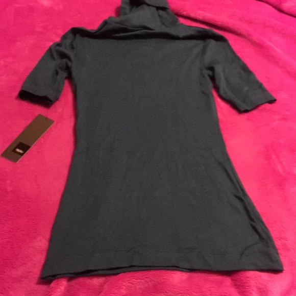 Shirt - Picture 4 of 5